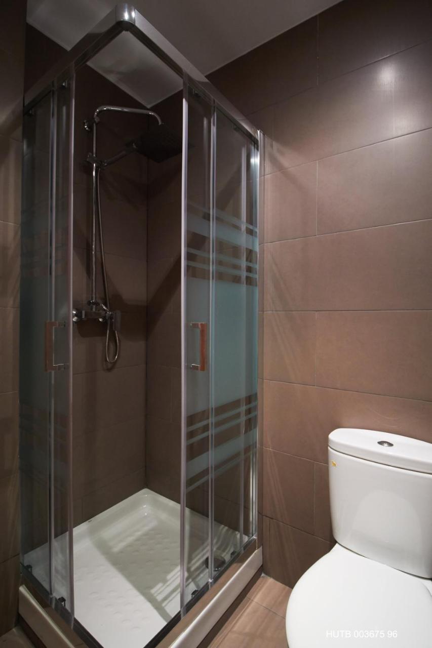 Alcam Alio Cine Apartment Barcelona Exterior photo